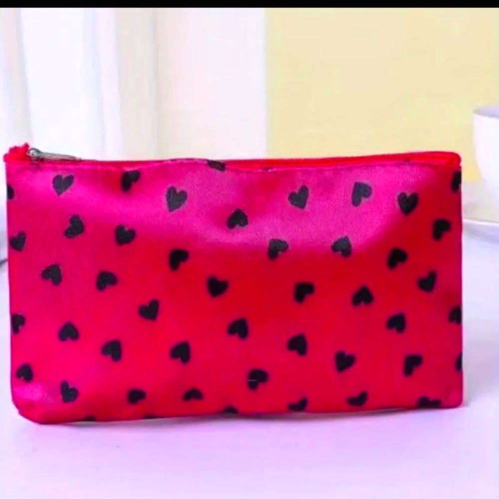 Nwt Hot Pink With Black Hearts Cosmetic Bag